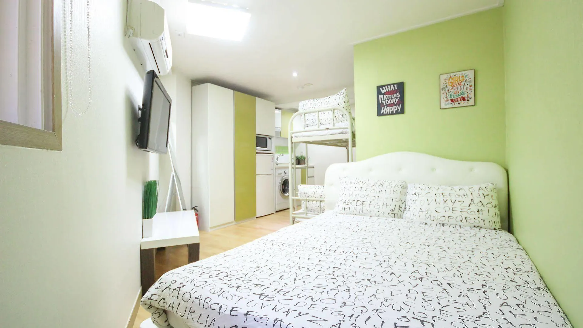 Guest house Zaza Backpackers Hostel Seoul